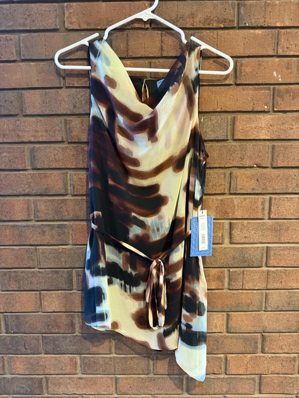 Kohl's Asymmetrical simply vera Brown & Cream Abstract Vera Wang Medium NWT NEW